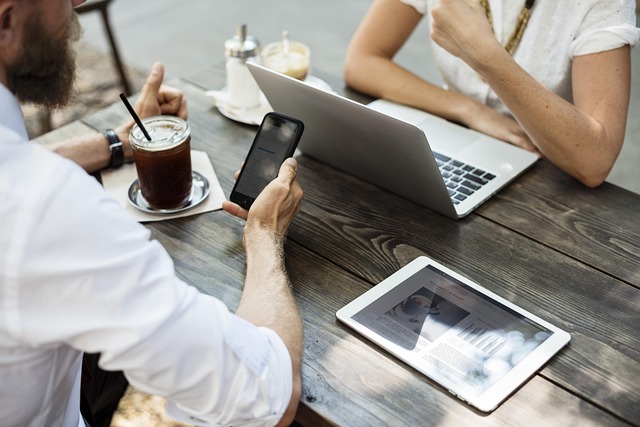 I 10 errori più comuni negli incontri online (e come evitarli)